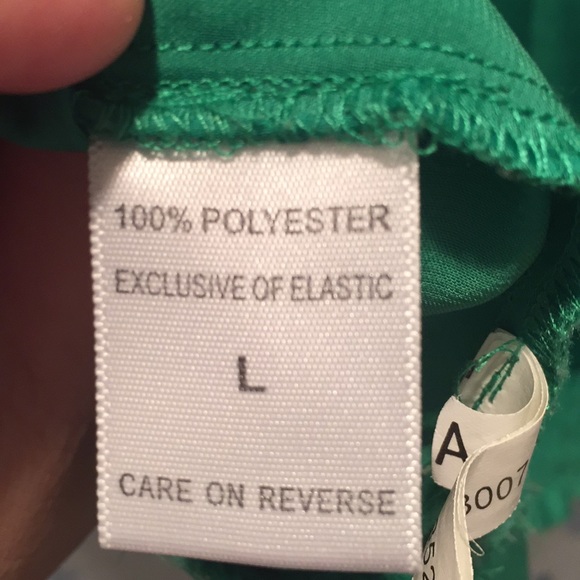 New York and Company Green blouse - Picture 6 of 7